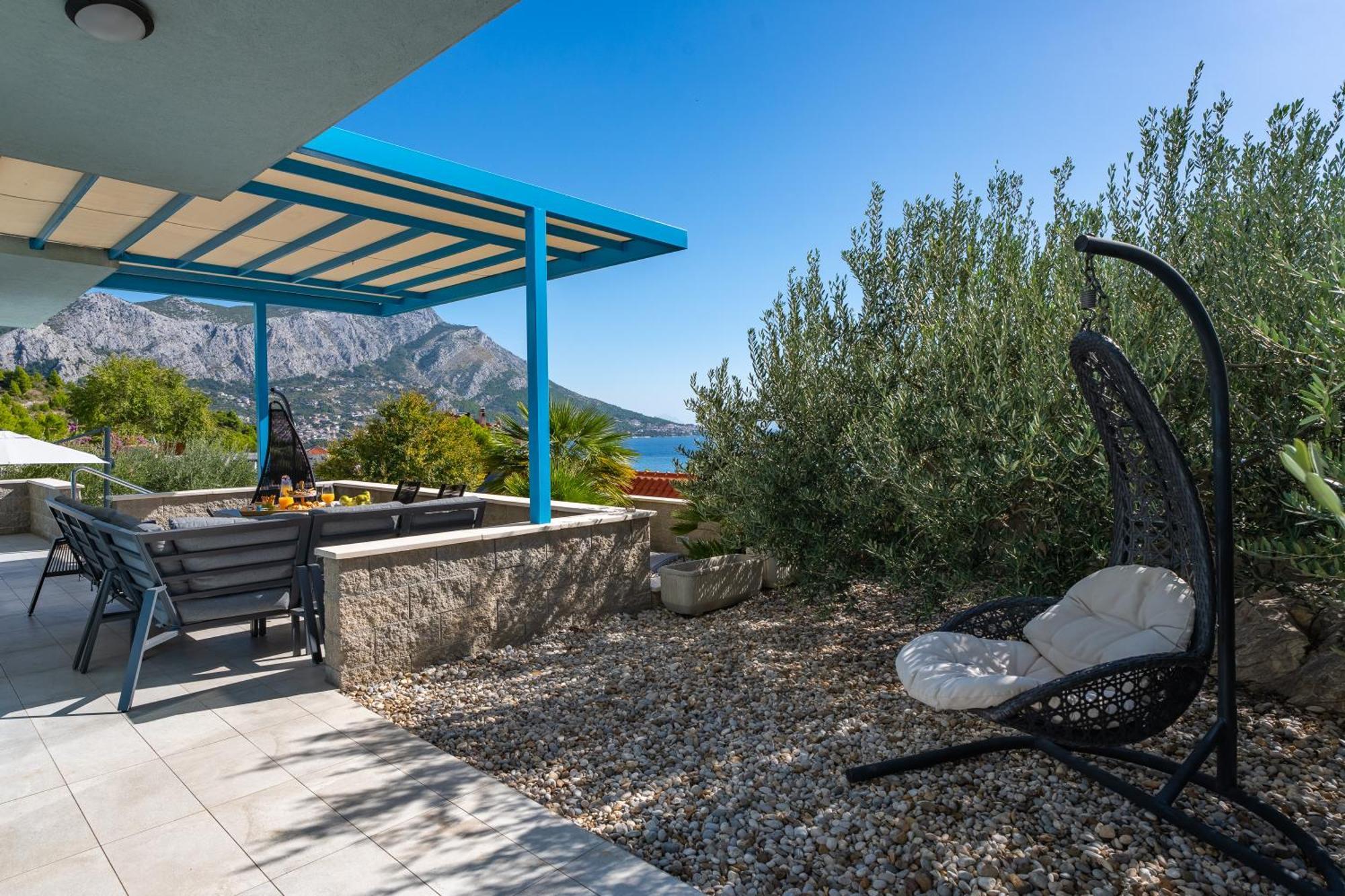 Villa Allegra With 32Msq Heated Pool, 300M Far From Sandy Beaches, Open Sea View Omis Exterior photo