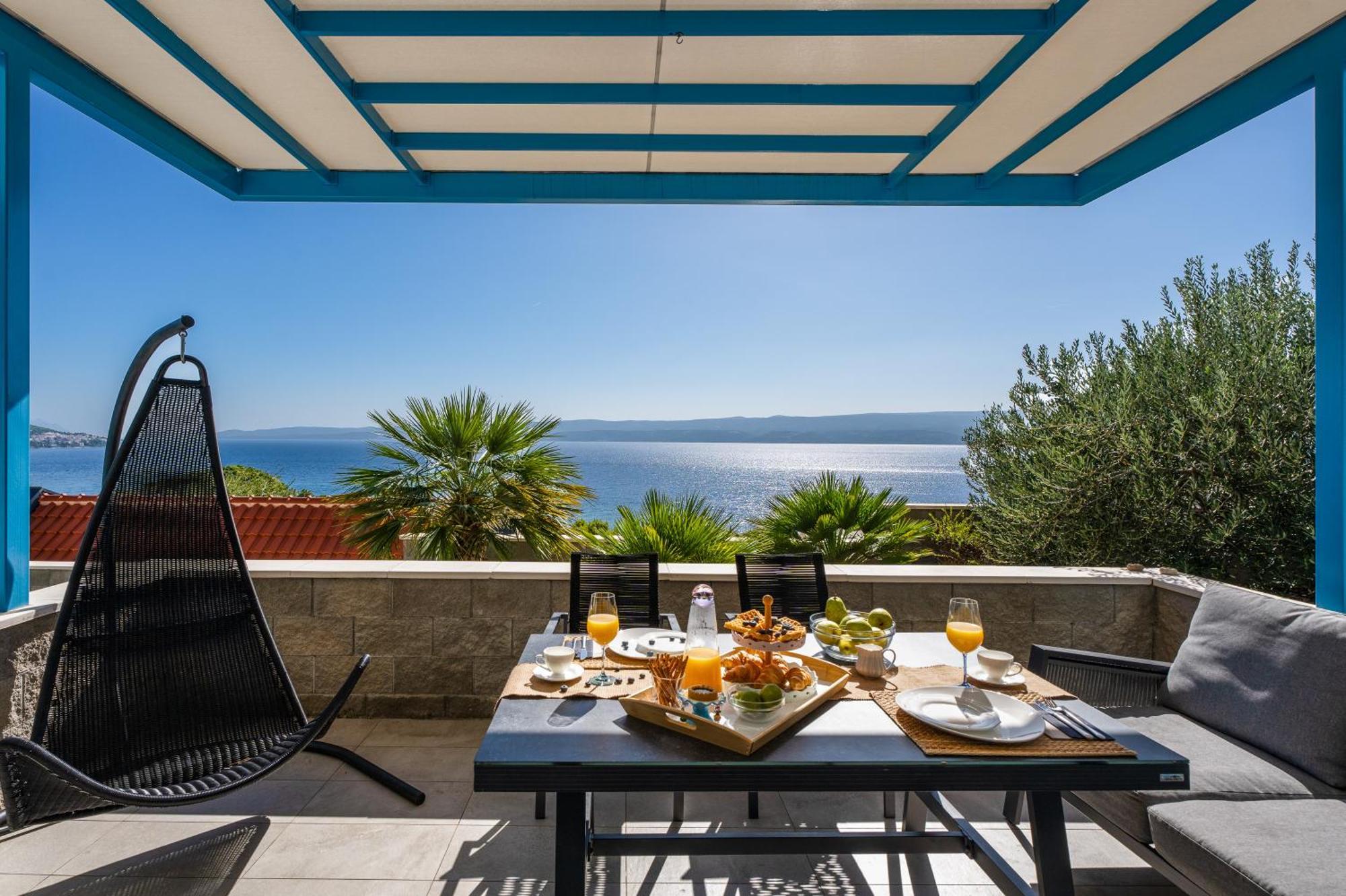 Villa Allegra With 32Msq Heated Pool, 300M Far From Sandy Beaches, Open Sea View Omis Exterior photo