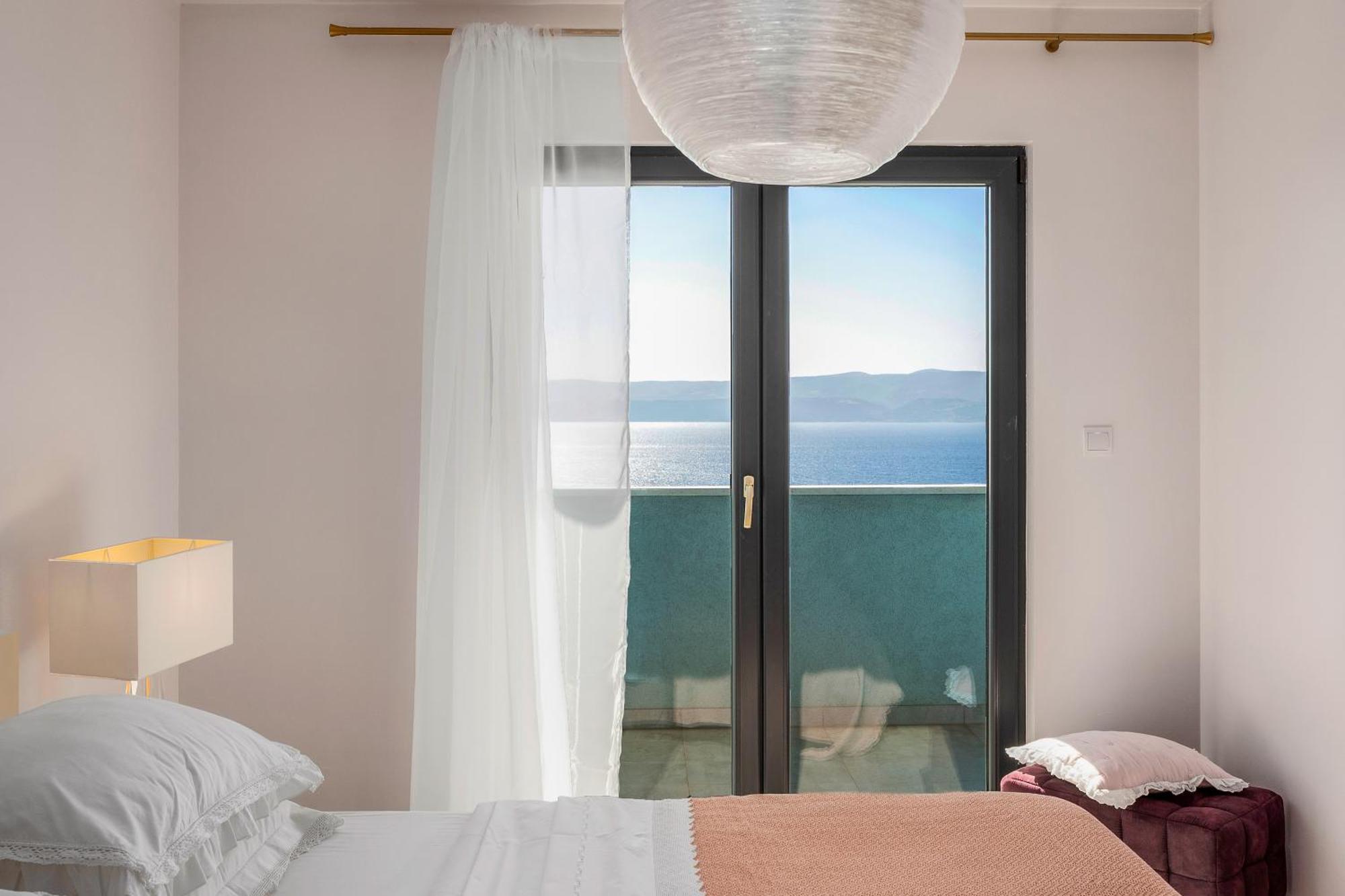 Villa Allegra With 32Msq Heated Pool, 300M Far From Sandy Beaches, Open Sea View Omis Exterior photo